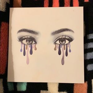 Kylie cosmetics purple palette